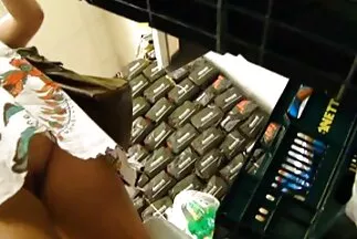 امرأة شقراء يستمني مقاطع فيديوسكس عربي أمام زوجها