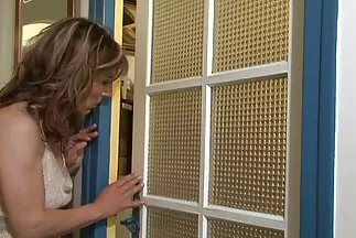 كان هناك شخص أسود بقضيب اصطناعي أبيض على مقاطع فيديو سكس مترجم عربي الأريكة