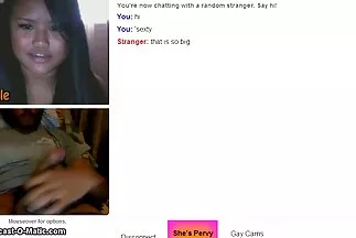 رجل يرتدي السراويل الرياضية مقطع فيديو سكس عربي يمارس الجنس مع كتكوت في بركة مياه