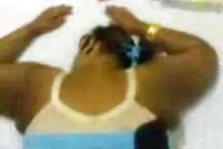 دعت الفتاة الشهوانية شابًا سكس عربي مقطع فيديو لممارسة الجنس معها