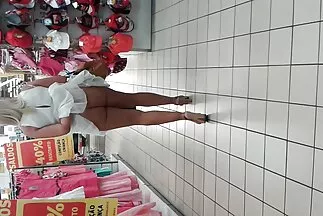 عاهرة ذات ثقوب تنزيل مقاطع سكس عربية عاملة تقفز على قضيب عشيقها