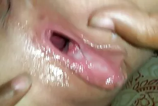 السيدة ذات الثقوب مقاطع فيديو سكس عرب نار العاملة تأخذ قضيبًا سميكًا في الشرج