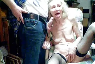 سيدة موشومة أخذت قضيبًا طويلًا مباشرة تنزيل مقاطع سكس عربي مجاني إلى بوسها