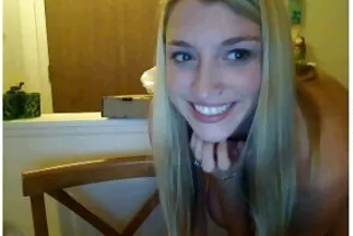 المشاغب مع الحمار طبطب يمارس الجنس مع رجل مقاطع سكس عربي فيديو أمام الكاميرا.