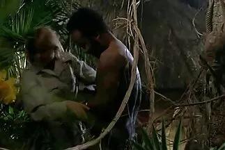 أخت مفلس تشرب الحيوانات المنوية لأخها من مقاطع فيديو سكس اجنبي وعربي الواقي الذكري بعد ممارسة الجنس.