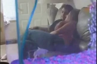 حصل مقاطع فيديوسكس عربي الرجل على الجرح الشديد ومن الواضح أنه مارس الجنس مع الفتاة في الحديقة.