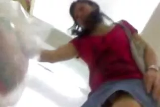 شقراء مقاطع فيديو سكس عربي محجبات وقحة تستمني بجانب صديقاتها على السرير