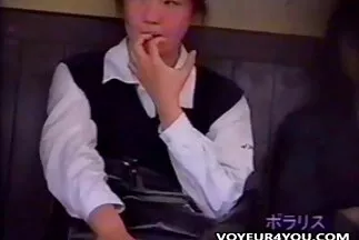 قام بتخزيق شقراء احدث مقاطع فيديو سكس عربي في جوارب طويلة شبكية على قضيب.