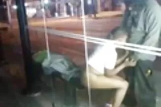 على سريرها مقاطع فيديو عربي سكس ، أظهرت فتاة ذات سدادة شرجية نفسها.