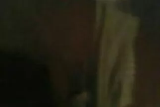 أعطى الرجل تحميل مقاطع سكس عربى الحيوانات المنوية للفتاة على لسانها المدبب.