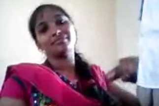 الفرخ ذات الشعر الأحمر تضرب بيديها الديك على السرير تنزيل مقاطع فيديو سكس عربي