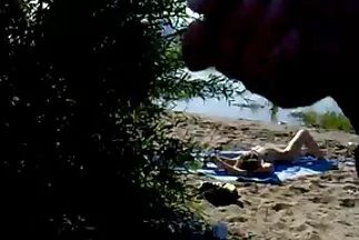 عاشق عاطفي مارس الجنس مع كس فيديو سكس عربي قصير عاهرة ذات شعر أحمر.