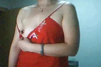 الرجل الموشوم يرضي المرأة مقاطع فيديو عربي سكس البدينة بالديك.