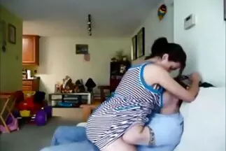 سيدة النخبة تستمني في السيارة في انتظار الطقس الجيد مقطع فيديو سكس عربي