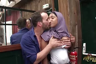كان مقاطع فيديو سكس عرب نار الزوجان يستريحان يمارسان الجنس بين الصخور