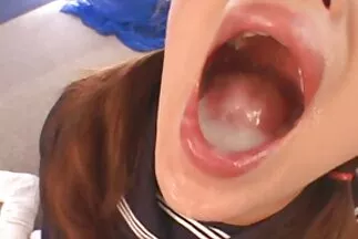 عاهرة خجولة تهز بوسها أمام كاميرا مقطع فيديوسكس عربي الويب بهزاز