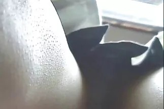 استرضاء الرجل الأسود الحازم المعلم بقضيب. تحميل مقاطع سكس عربي للجوال