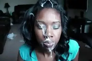 شقراء تحميل مقاطع سكس عربى مثير على الديك تبدو وكأنها عاهرة حقيقية