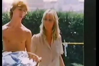 مع رعشة ممتلئة الجسم ، فجر الرجل المرأة مقاطع فيديوسكس عربي بالسرطان.