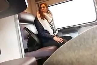 مربوطة بالباب ومارس الجنس في المهبل مقاطع فيديو سكس عربي جديد