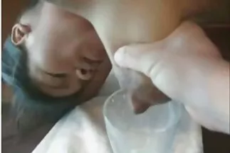 تمزق كس الشباب المشعر في مقطع فيديو سكس اجنبي وعربي منزل ضخم